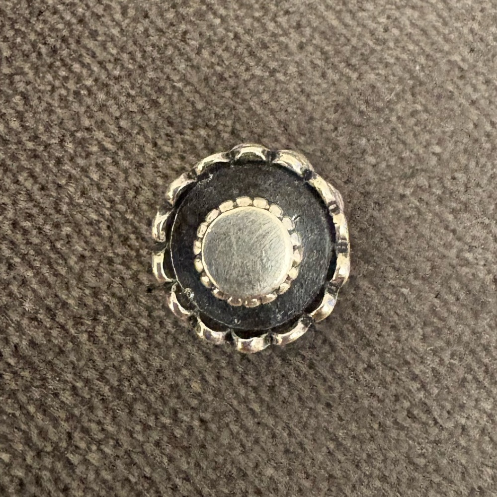 Pandora Birthday Charm - Picture 4 of 5